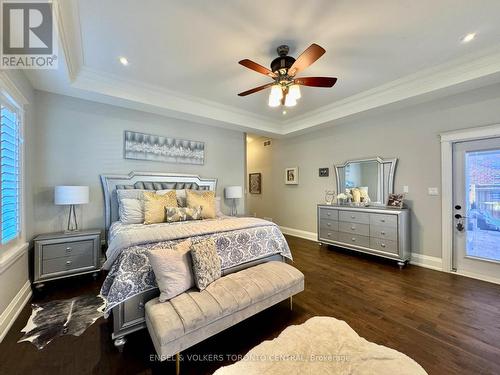 319 Henderson Road, Burlington, ON - Indoor Photo Showing Bedroom