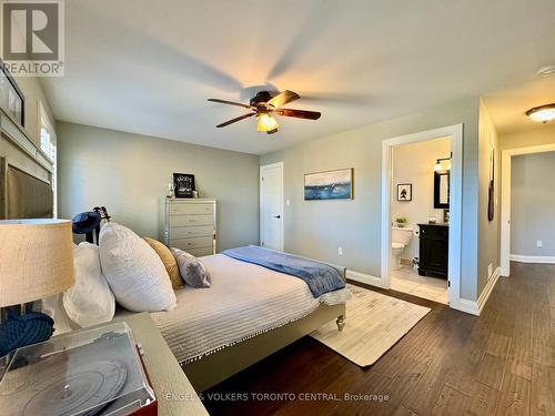 319 Henderson Road, Burlington, ON - Indoor Photo Showing Bedroom