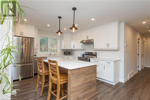 46 Oakridge Estates, Corbeil, ON - Indoor Photo Showing Kitchen