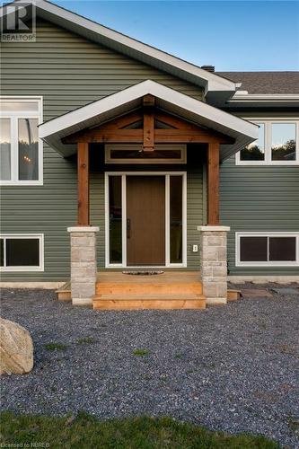 covered entry way - 46 Oakridge Estates, Corbeil, ON - Outdoor