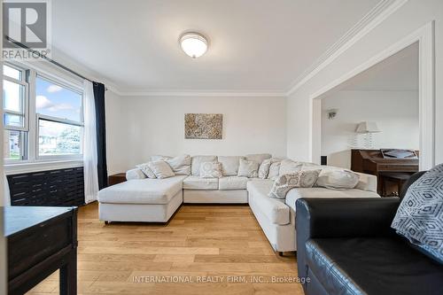 69 Beechborough Avenue, Toronto, ON - Indoor Photo Showing Living Room