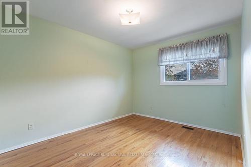 330 Tuck Drive, Burlington, ON - Indoor Photo Showing Other Room