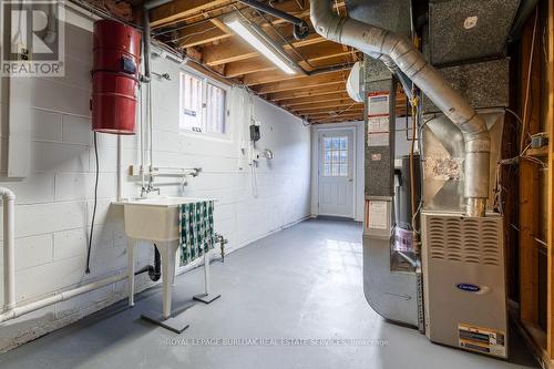 330 Tuck Drive, Burlington, ON - Indoor Photo Showing Basement