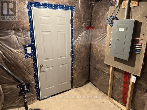 30 Folcroft Street, Brampton, ON - Indoor Photo Showing Basement