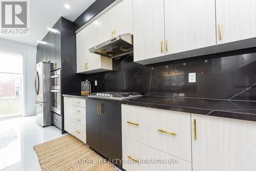 32 Mccormack Road S, Caledon, ON - Indoor Photo Showing Kitchen