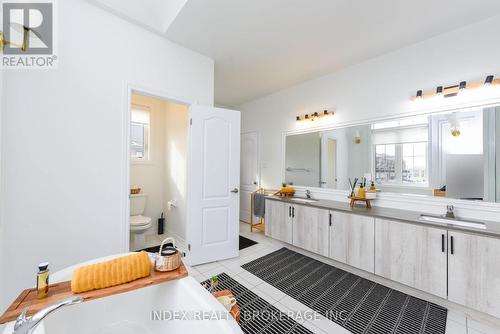 32 Mccormack Road S, Caledon, ON - Indoor Photo Showing Bathroom