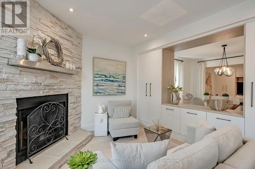 2984 Gulfstream Way, Mississauga, ON - Indoor Photo Showing Living Room With Fireplace