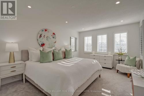 2984 Gulfstream Way, Mississauga, ON - Indoor Photo Showing Bedroom