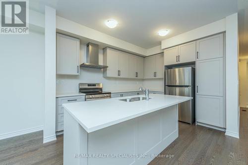 487 Celandine Crescent, Milton, ON - Indoor Photo Showing Kitchen With Stainless Steel Kitchen With Double Sink With Upgraded Kitchen