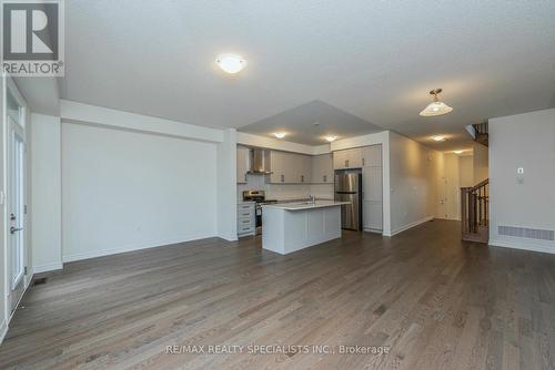 487 Celandine Crescent, Milton, ON - Indoor Photo Showing Kitchen