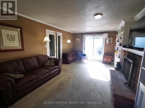 462 Tipperton Crescent, Oakville, ON - Indoor Photo Showing Living Room With Fireplace