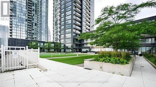 3308 - 510 Curran Place, Mississauga, ON - Outdoor With Balcony With Facade