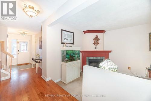 6017 Chidham Crescent, Mississauga, ON - Indoor With Fireplace