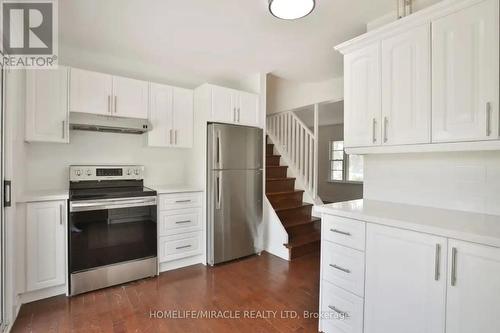 Upper - 1299 Mineola Gardens E, Mississauga, ON - Indoor Photo Showing Kitchen