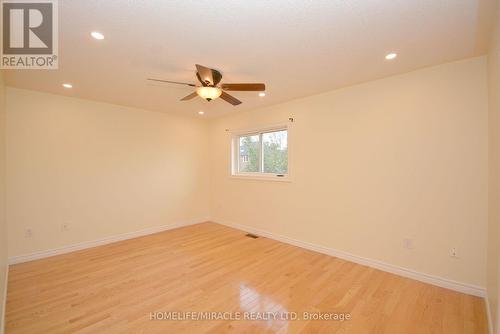 833 Mays Crescent, Mississauga, ON - Indoor Photo Showing Other Room