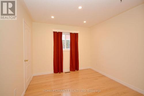 833 Mays Crescent, Mississauga, ON - Indoor Photo Showing Other Room