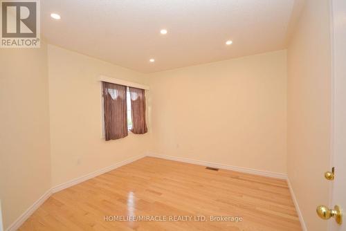 833 Mays Crescent, Mississauga, ON - Indoor Photo Showing Other Room