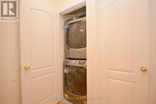 833 Mays Crescent, Mississauga, ON - Indoor Photo Showing Laundry Room