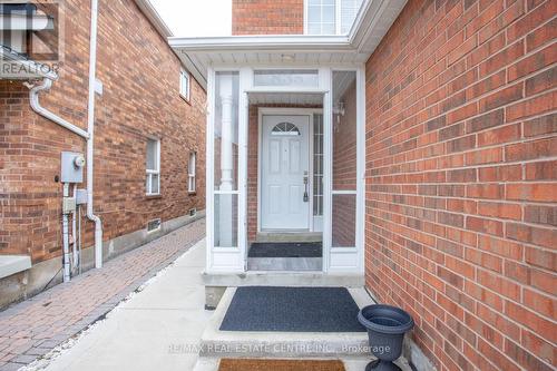 835 Stonebridge Avenue, Mississauga, ON -  With Exterior