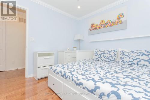 835 Stonebridge Avenue, Mississauga, ON - Indoor Photo Showing Bedroom