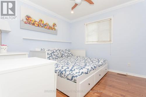 835 Stonebridge Avenue, Mississauga, ON - Indoor Photo Showing Bedroom