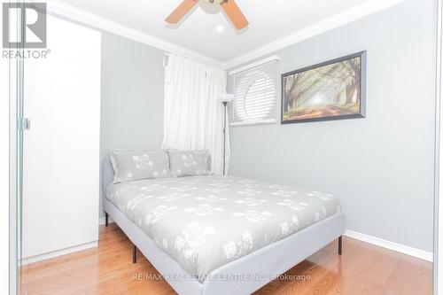 835 Stonebridge Avenue, Mississauga, ON - Indoor Photo Showing Bedroom