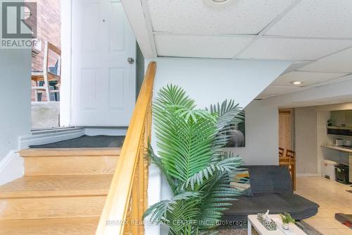 835 Stonebridge Avenue, Mississauga, ON - Indoor Photo Showing Other Room