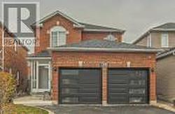 835 STONEBRIDGE AVENUE  Mississauga, ON L5V 2L1