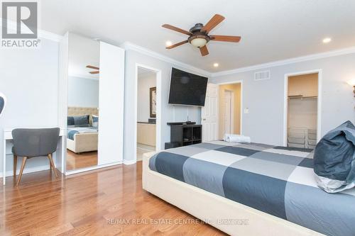 835 Stonebridge Avenue, Mississauga, ON - Indoor Photo Showing Bedroom