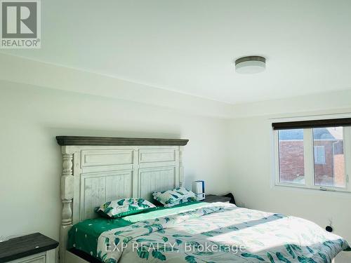 1394 Farmstead Drive, Milton, ON - Indoor Photo Showing Bedroom