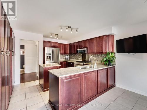 2051 Deer Run Avenue, Burlington, ON - Indoor Photo Showing Kitchen With Double Sink