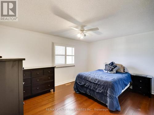 2051 Deer Run Avenue, Burlington, ON - Indoor Photo Showing Bedroom