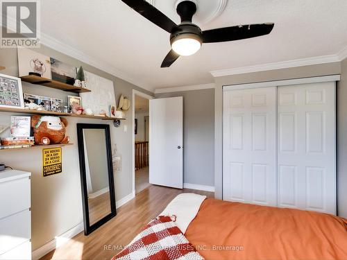 2051 Deer Run Avenue, Burlington, ON - Indoor Photo Showing Bedroom