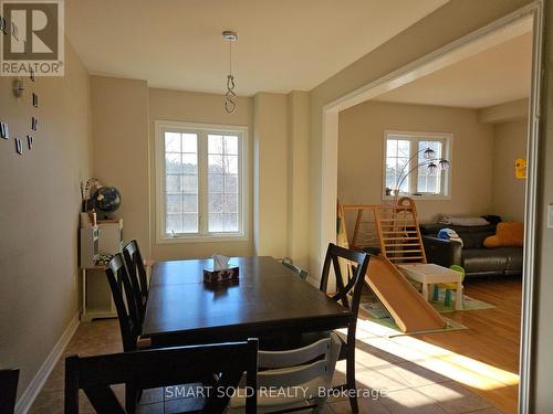 7 - 15 Old Colony Road, Richmond Hill, ON - Indoor Photo Showing Dining Room