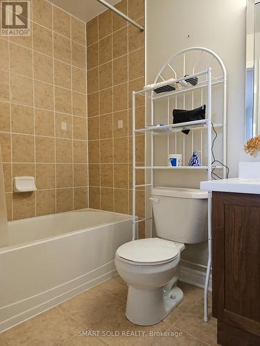 7 - 15 Old Colony Road, Richmond Hill, ON - Indoor Photo Showing Bathroom