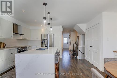 9144 Dufferin Street, Vaughan, ON - Indoor Photo Showing Kitchen With Upgraded Kitchen