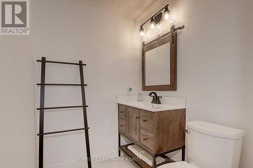 9144 Dufferin Street, Vaughan, ON - Indoor Photo Showing Bathroom