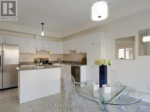 14 Miramar Drive, Markham, ON - Indoor Photo Showing Kitchen