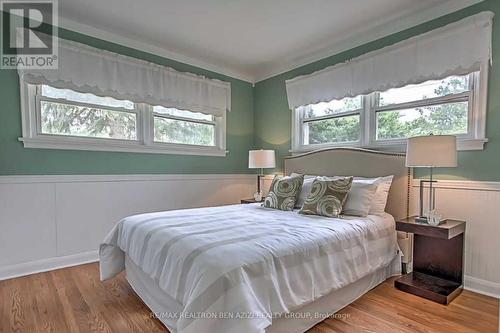 49 Don Mor Drive, Newmarket, ON - Indoor Photo Showing Bedroom