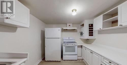 49 Don Mor Drive, Newmarket, ON - Indoor Photo Showing Kitchen