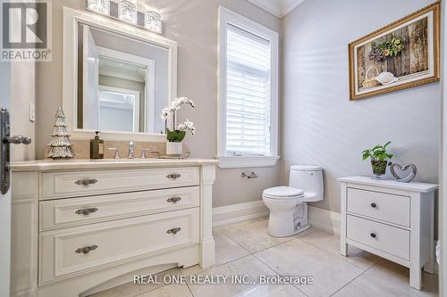 54 Davina Circle, Aurora, ON - Indoor Photo Showing Bathroom