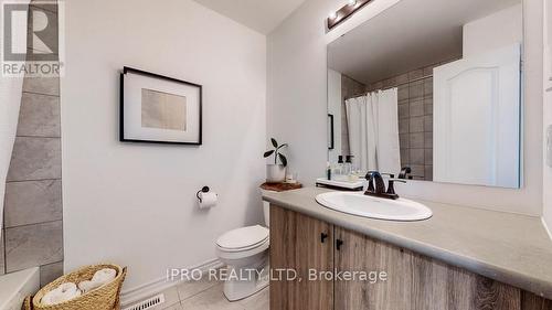 48 Brown Bear Street N, Barrie, ON - Indoor Photo Showing Bathroom