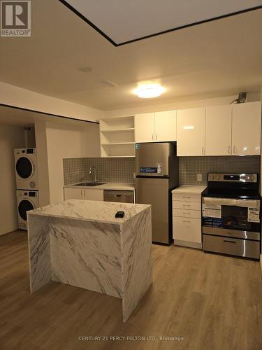 Bsmnt - 7 Milestar Court, Markham, ON - Indoor Photo Showing Kitchen