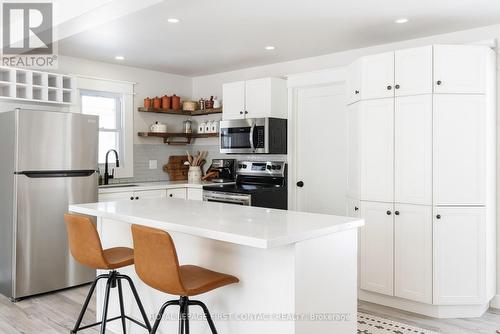 3123 Goldstein Road, Severn, ON - Indoor Photo Showing Kitchen With Stainless Steel Kitchen