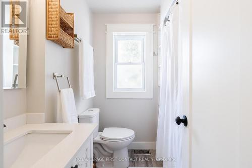 3123 Goldstein Road, Severn, ON - Indoor Photo Showing Bathroom