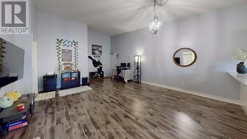 407 - 4013 Kilmer Drive, Burlington, ON - Indoor Photo Showing Other Room