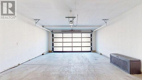 3735 Riva Avenue, Innisfil, ON - Indoor Photo Showing Garage