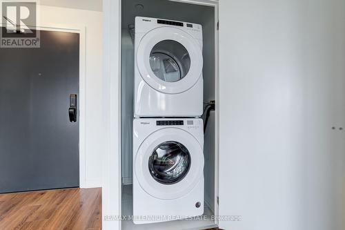 531 - 395 Dundas Street W, Oakville, ON - Indoor Photo Showing Laundry Room