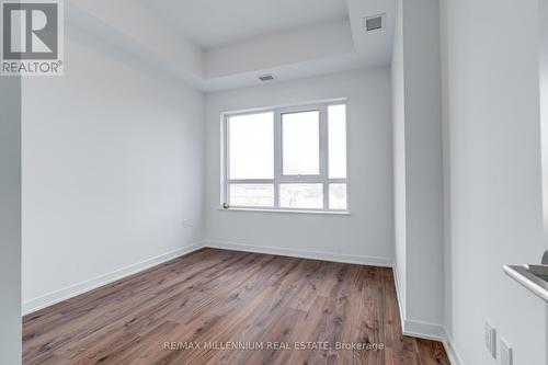 531 - 395 Dundas Street W, Oakville, ON - Indoor Photo Showing Other Room