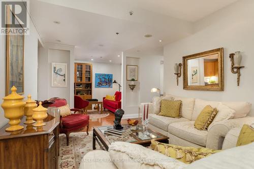 Gla6 - 40 Old Mill Road, Oakville, ON - Indoor Photo Showing Living Room